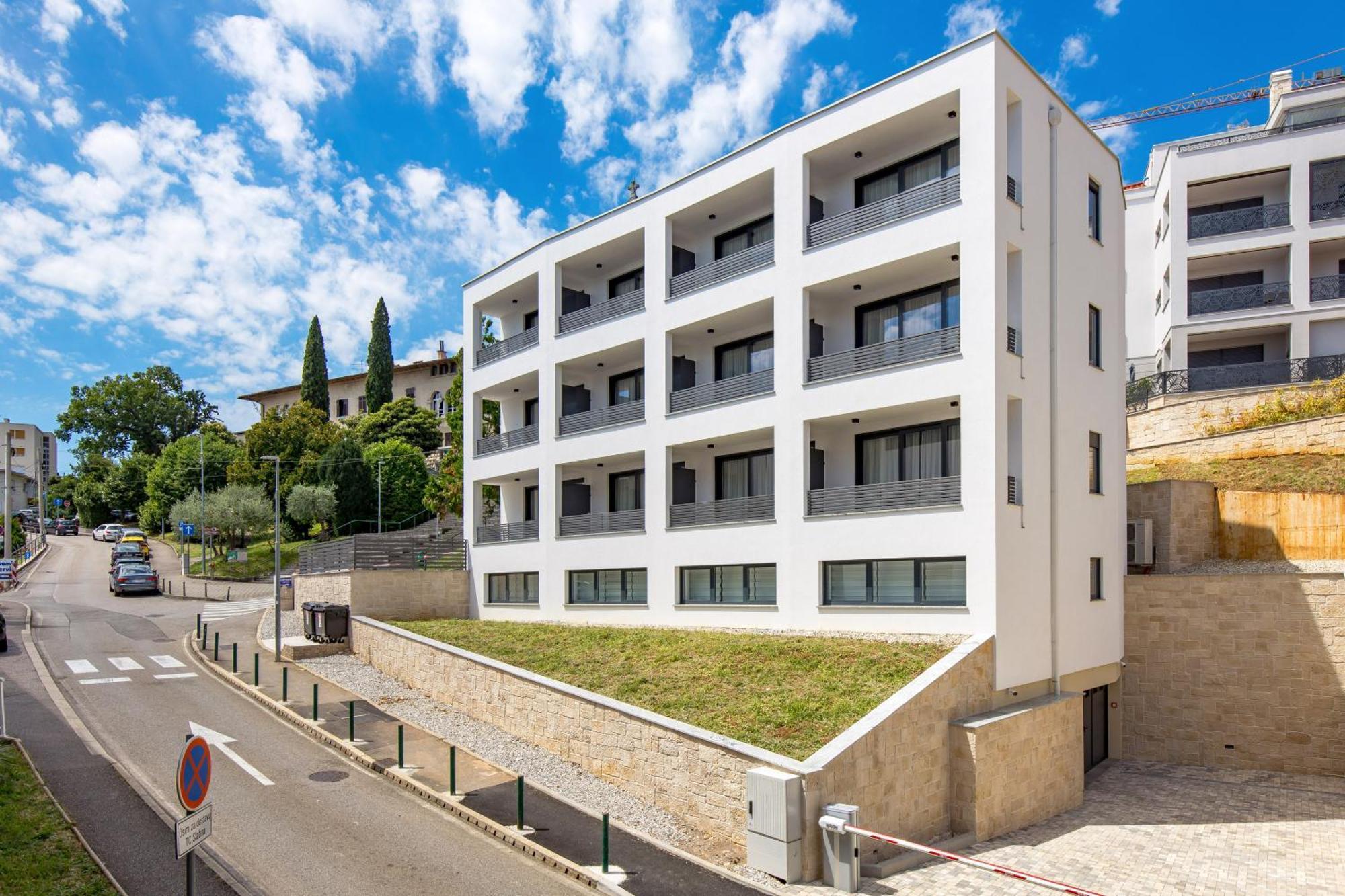 Belinda Apartments With Balcony Opatija Ngoại thất bức ảnh